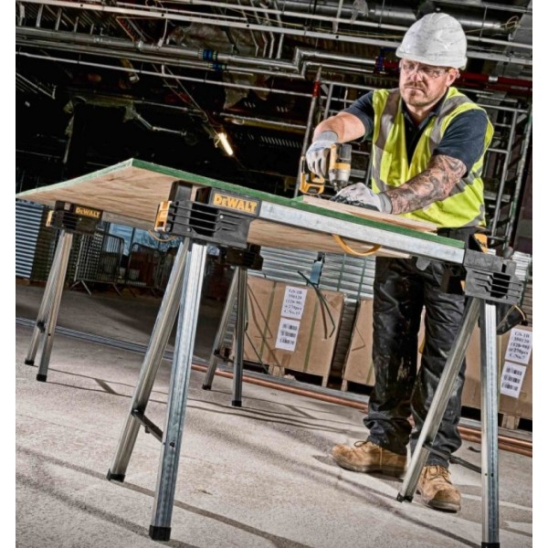 DeWALT metalinis stovas 2vnt